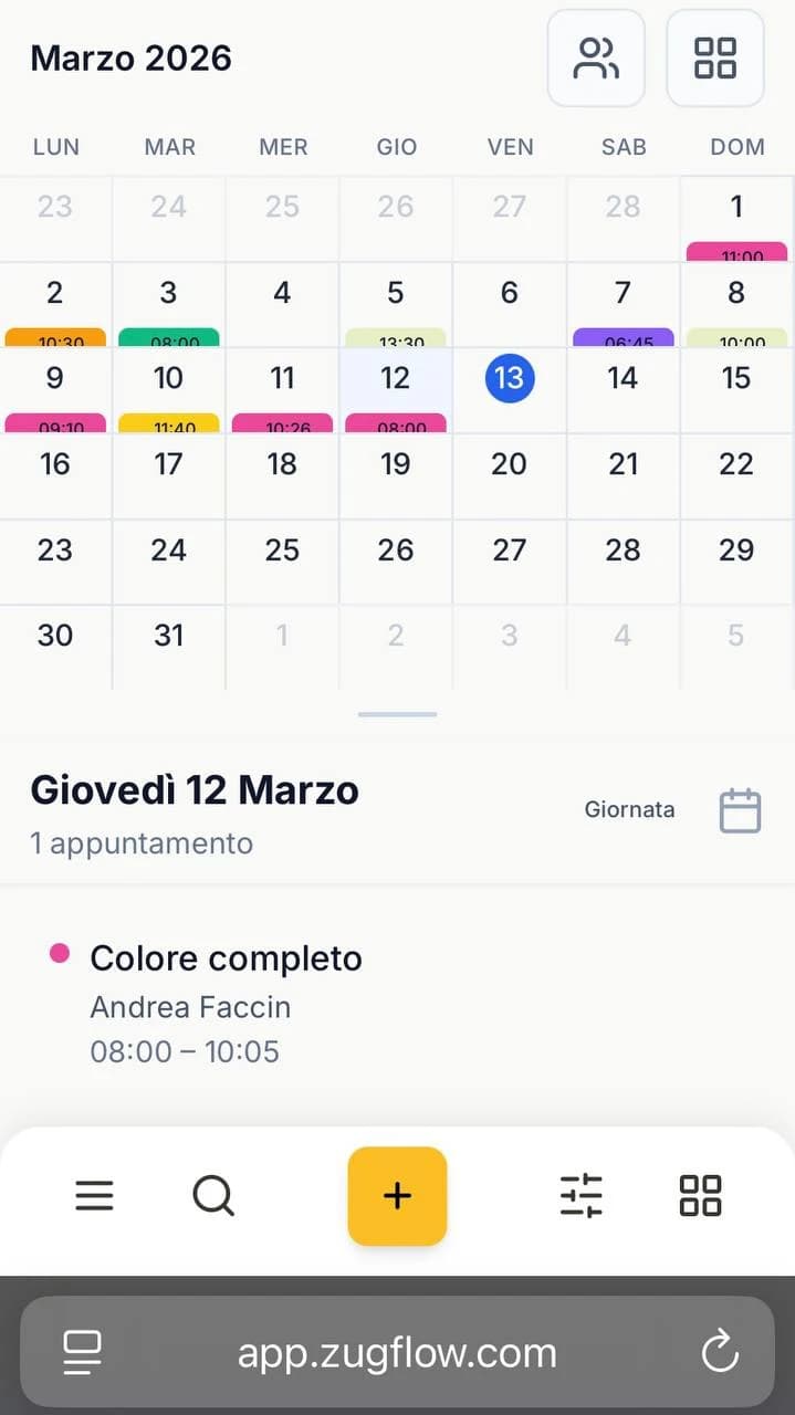 Vista mensile dell'agenda multi-staff di ZugFlow